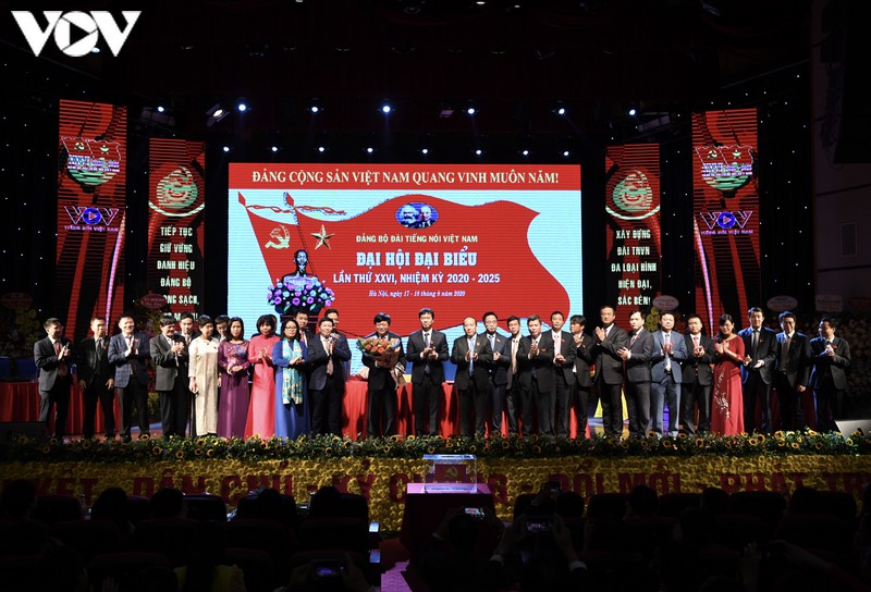 toan canh dai hoi dai bieu dang bo dai tieng noi viet nam lan thu 26 hinh 13