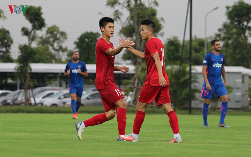 toan canh chien thang thuyet phuc cua u22 viet nam truoc kitchee hinh 4