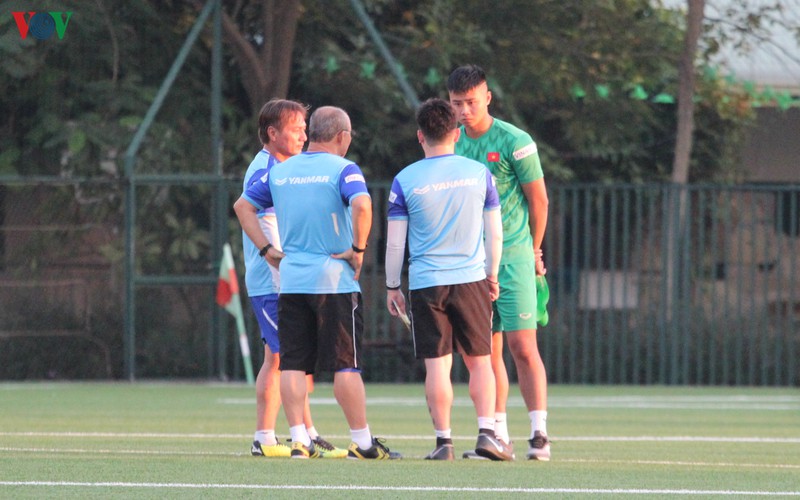 tien ve hagl khoe kieu toc ca tinh tren san tap u22 viet nam hinh 6