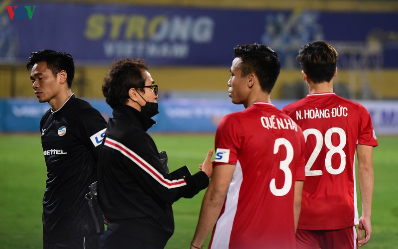 can canh: man ruot duoi ty so "dien ro" giua viettel va hagl hinh 13
