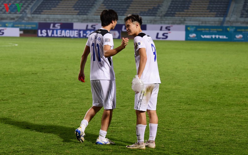 van toan, van thanh "bam dap" sau tran dau nay lua giua viettel va hagl hinh 2