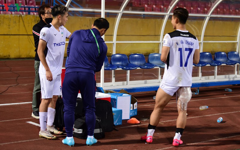 van toan, van thanh "bam dap" sau tran dau nay lua giua viettel va hagl hinh 9