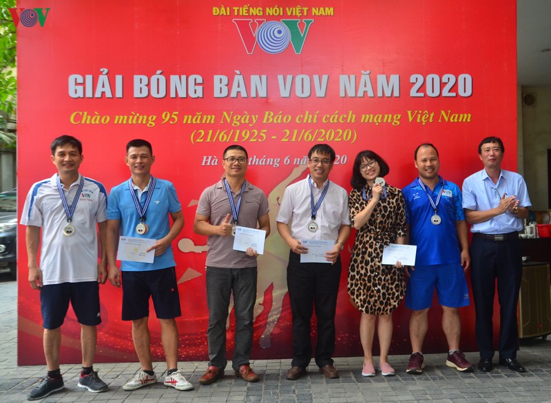 toan canh: giai bong ban vov ky niem 95 nam ngay bao chi cach mang hinh 7