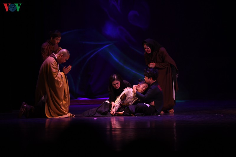 kich "huyen thoai go rong ap" cong dien o nha hat lon - ha noi  hinh 12