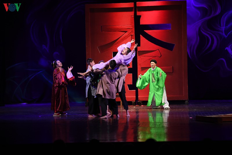 kich "huyen thoai go rong ap" cong dien o nha hat lon - ha noi  hinh 13