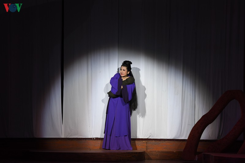 kich hat "ngan nam may trang" duoc gioi thieu den cac dai bieu quoc hoi hinh 21