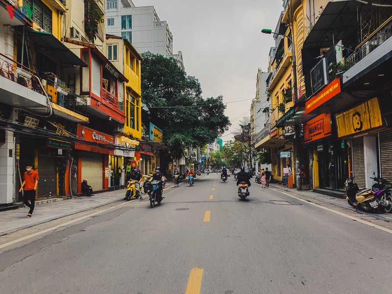 pho co ha noi kem soi dong dip cuoi tuan vi dich covid-19 hinh 1