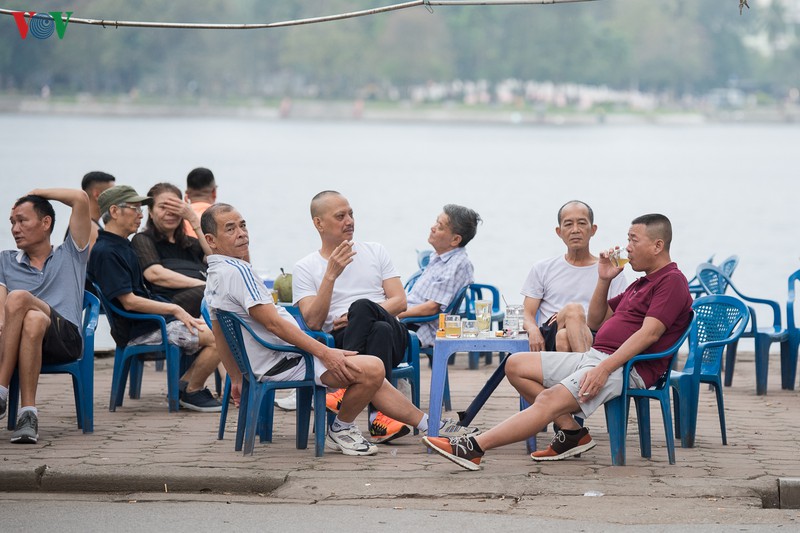 nguoi dan thu do tang cuong tap the duc phong chong covid-19 hinh 10