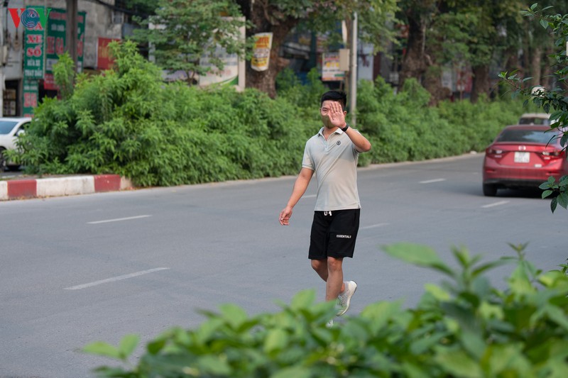 cong an tang cuong nhac nho nguoi dan di tap the duc ven song to lich hinh 8