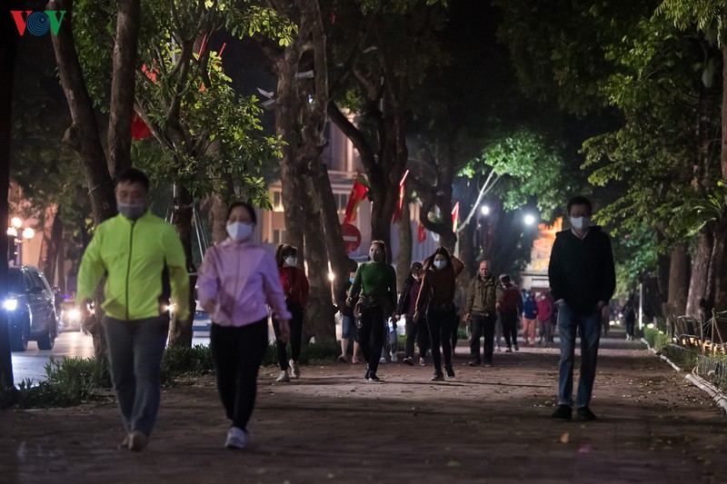 nguoi dan dot lua suoi am nhung ngay cuoi thang 4: chuyen la ma that hinh 11