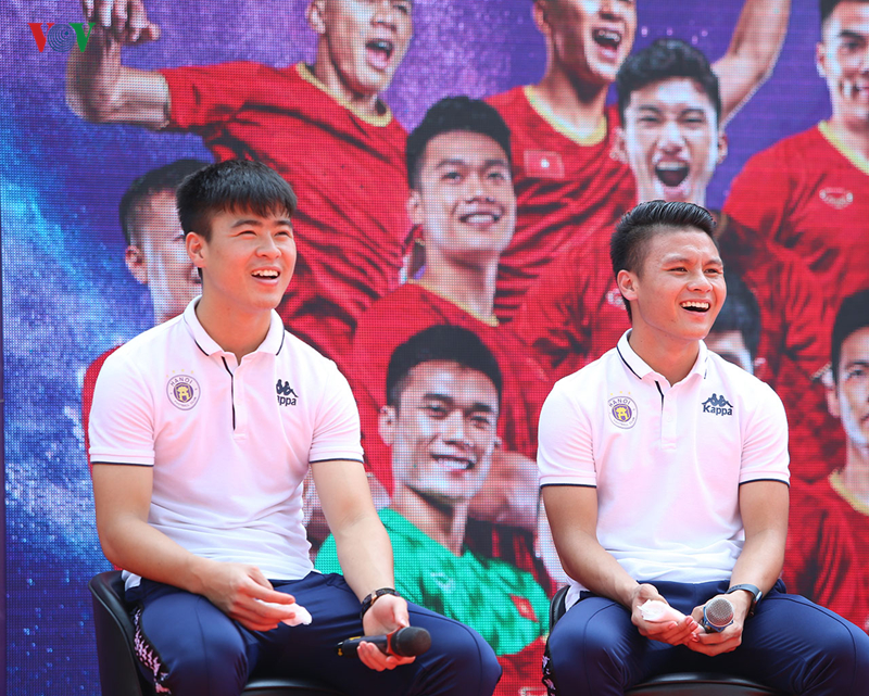 dan sao ha noi fc rang ro trong ngay lam dai su strong vietnam  hinh 17