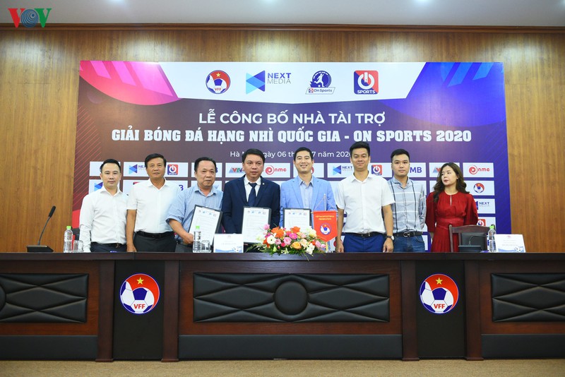 giai bong da hang nhi quoc gia 2020: rong cua thang hang hinh 1