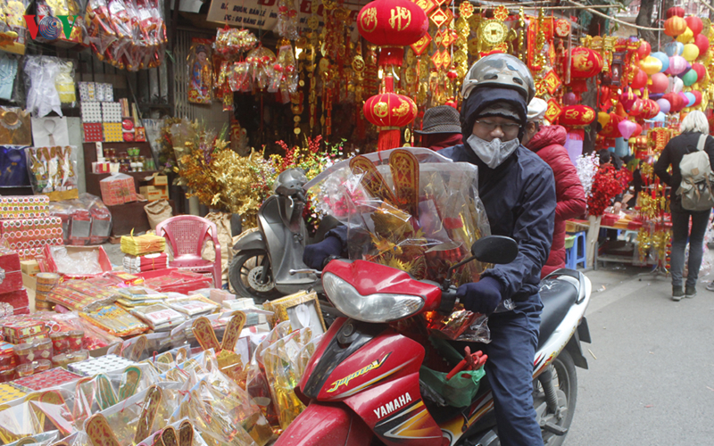 anh: pho hang ma nhon nhip ngay giap tet hinh 5
