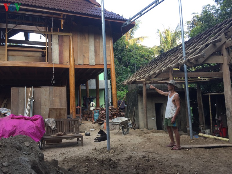 bai 1: thuy dien toi, dan doi phai an rau hinh 1