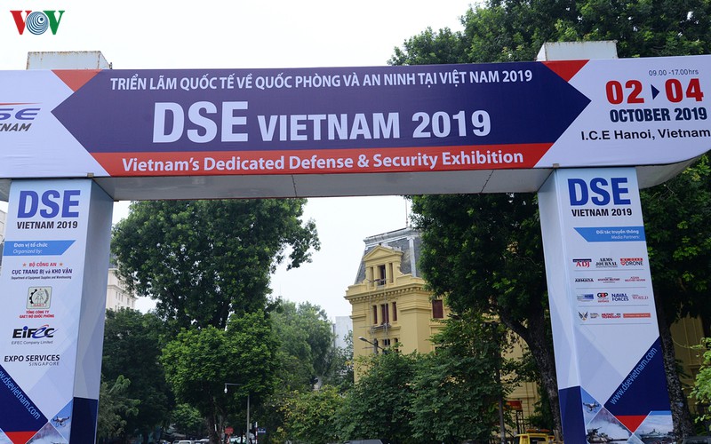 vu khi va cong cu ho tro cua cong an viet nam tai trien lam quoc te hinh 1
