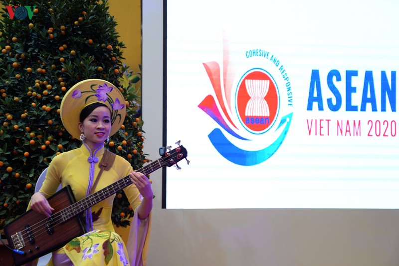 can canh buoi gap mat va chieu dai ngoai giao doan tai viet nam 2020 hinh 14