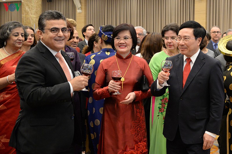 can canh buoi gap mat va chieu dai ngoai giao doan tai viet nam 2020 hinh 5