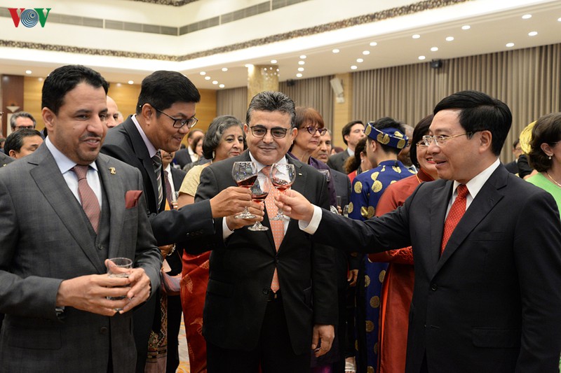 can canh buoi gap mat va chieu dai ngoai giao doan tai viet nam 2020 hinh 8