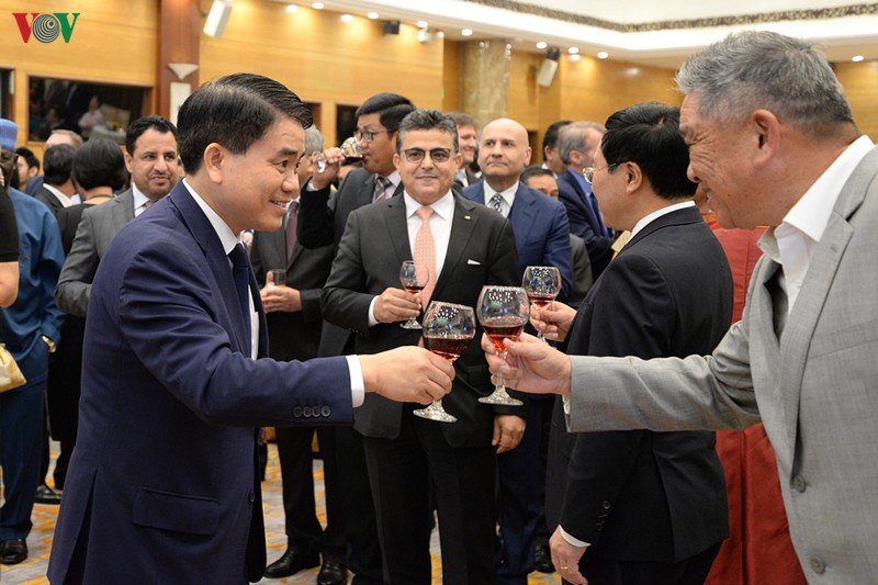 can canh buoi gap mat va chieu dai ngoai giao doan tai viet nam 2020 hinh 9