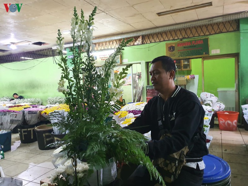 kham pha cho hoa lon nhat dong nam a giua thu do jakarta (indonesia) hinh 12