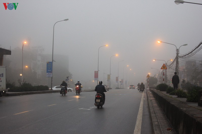 ha noi mit mu trong man suong day dac buoi sang hinh 7