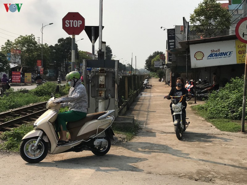 duong dan sinh tu phat gay mat an toan duong sat o thuong tin hinh 14