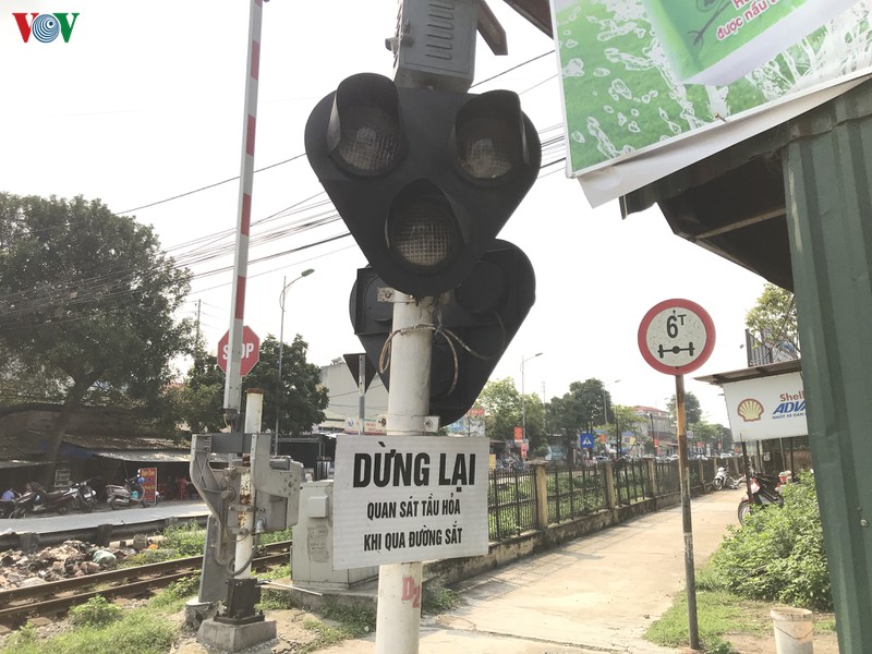 duong dan sinh tu phat gay mat an toan duong sat o thuong tin hinh 11