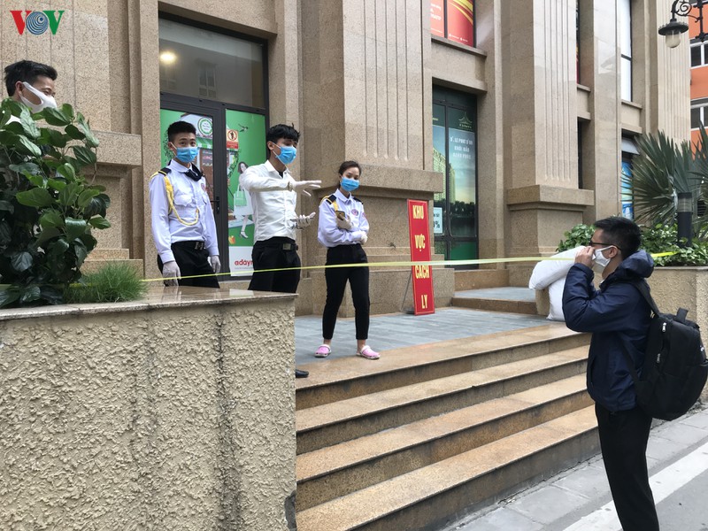 toa nha tan hoang minh (ha noi) duoc cach ly sau khi co ca mac covid-19 hinh 8