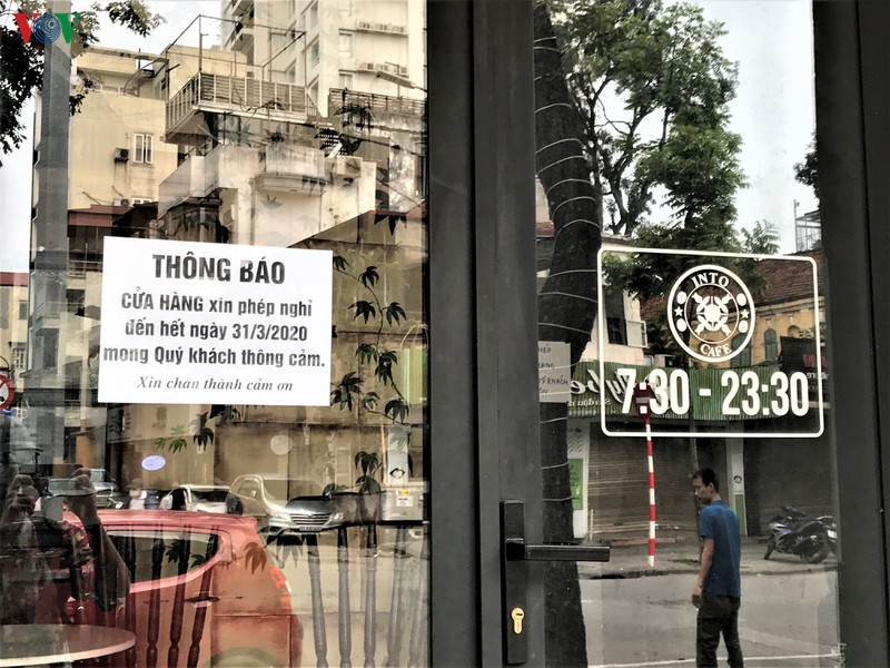 anh: nhieu cua hang tai ha noi van kinh doanh sau yeu cau dong cua hinh 10