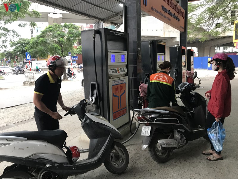 chong covid-19: cay xang, nha thuoc vang ve sau chi thi cua thu tuong hinh 3