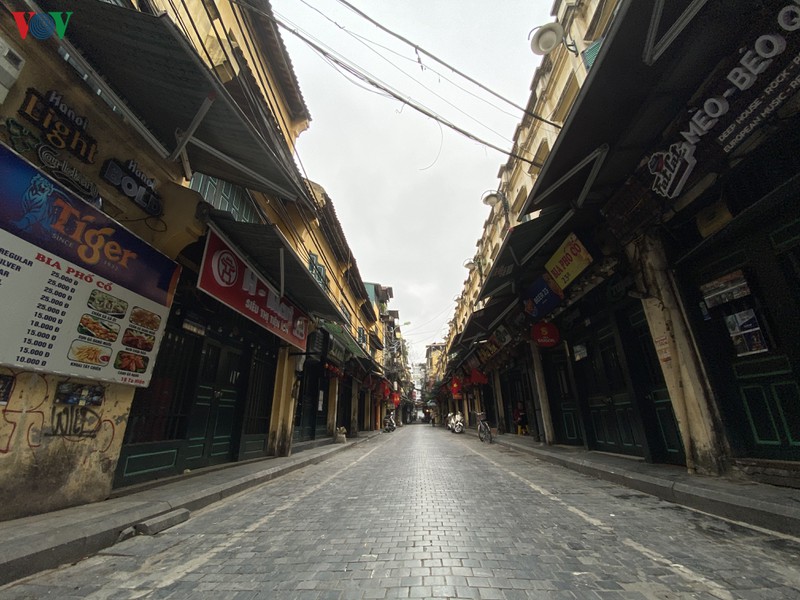 anh: toan canh thu do ha noi sau chi thi cach ly xa hoi hinh 2