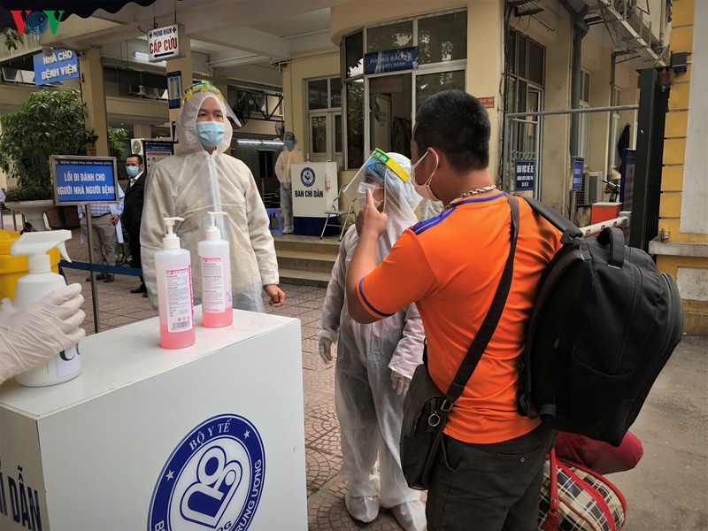 cac benh vien tai ha noi kiem soat nghiem ngat de phong chong covid-19 hinh 9