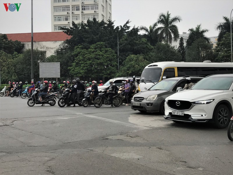 tan tam duong pho dong duc mac du ha noi thuoc nhom nguy co cao hinh 8