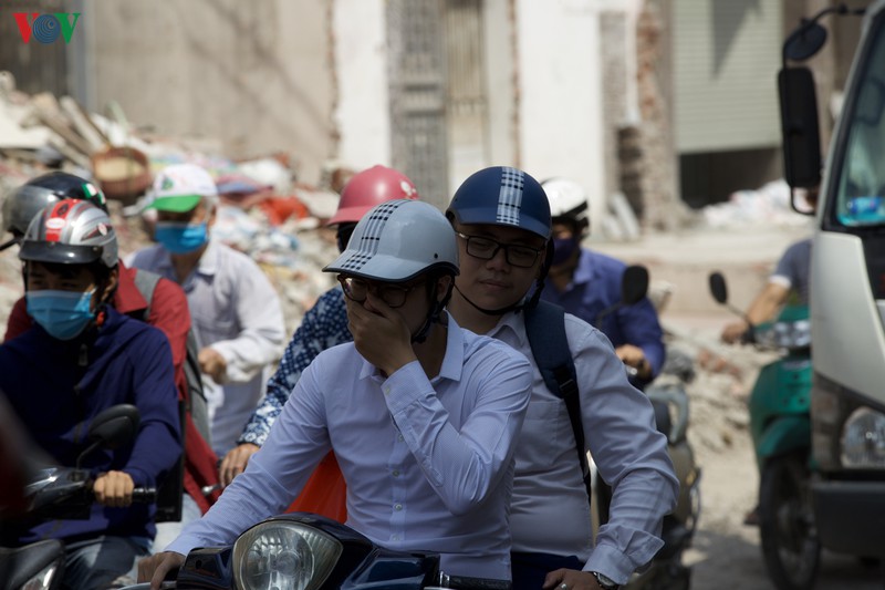 un tac, o nhiem moi truong tai duong vu trong phung, ha noi hinh 10