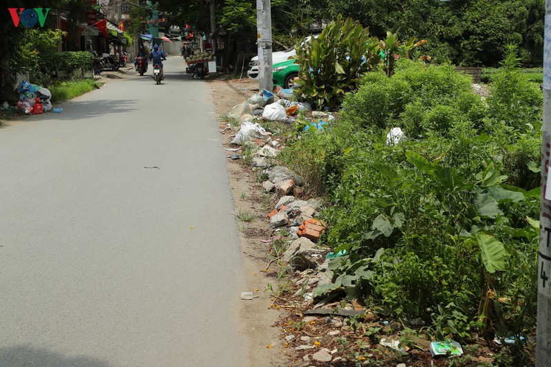 nang nong, bai rac tu phat o ha noi boc mui hoi thoi, dan buc xuc  hinh 10