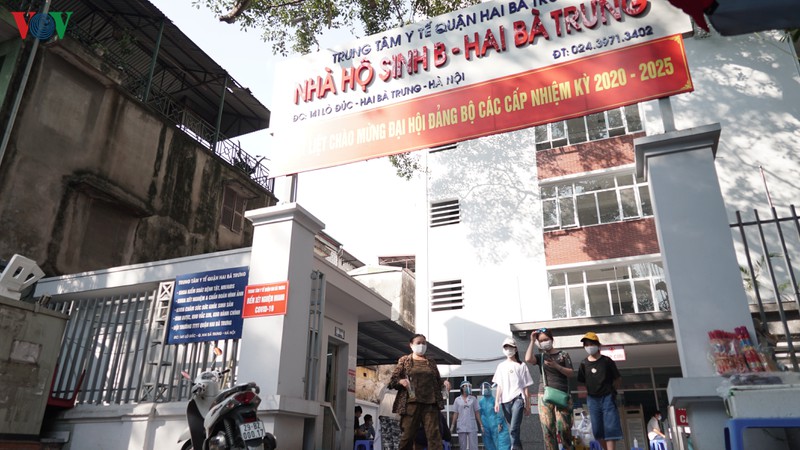 ha noi xet nghiem nhanh covid-19 cho nguoi tro ve tu da nang  hinh 1