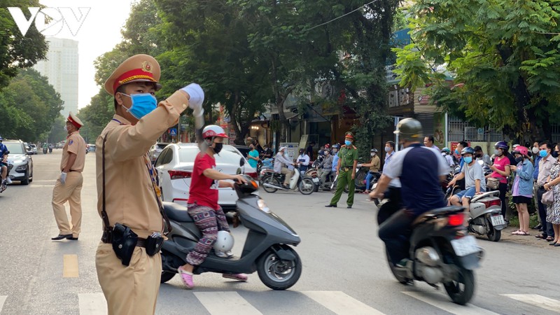 ha noi: nhung nguoi hung tham lang cua ky thi tot nghiep thpt 2020 thoi covid-19 hinh 2