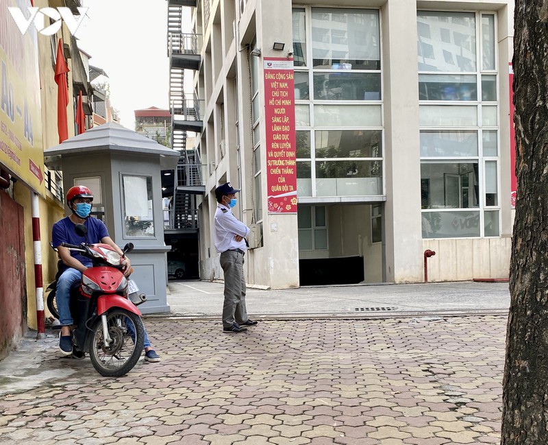 hang quan ha noi thiet lap "la chan" phong, chong dich covid-19 hinh 11