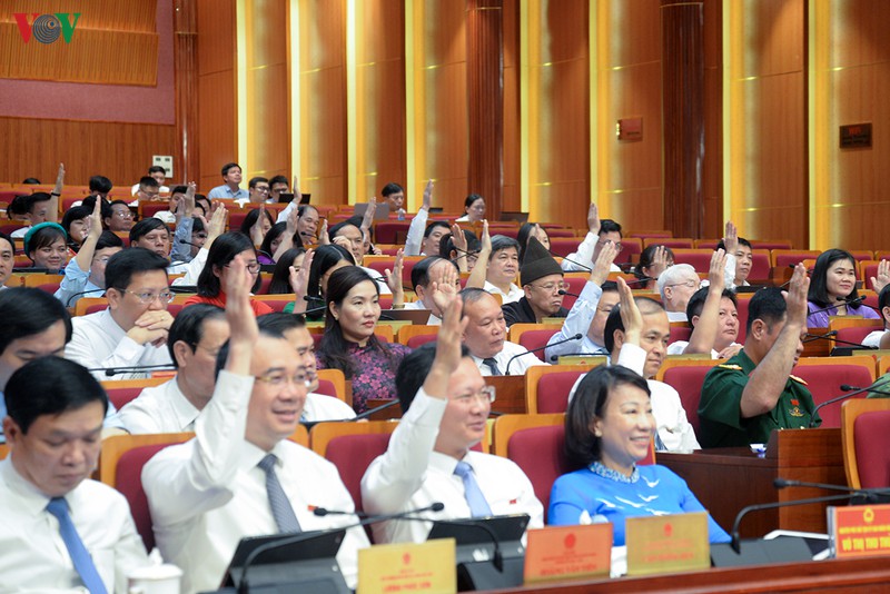 quang ninh mien phi tham quan vinh ha long yen tu trong thang 5 hinh 2