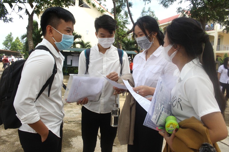 thi sinh dak lak tu tin buoc vao ngay thi thu 2 hinh 2