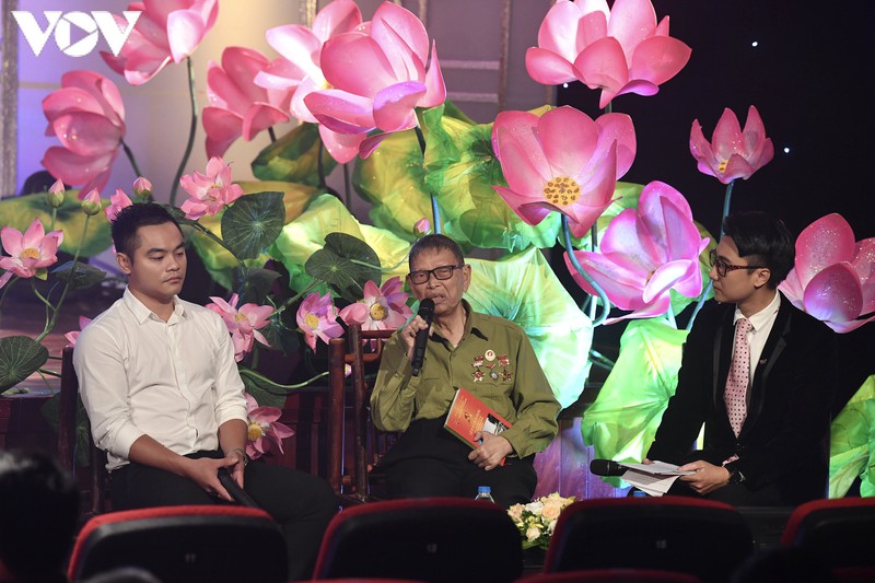 xuc dong on lai trang su hao hung cua dan toc trong chuong trinh "tet doc lap" hinh 4