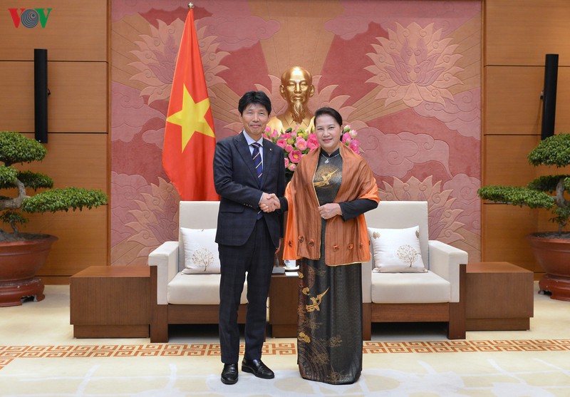 chu tich quoc hoi tiep doan dai bieu tinh gunma, nhat ban hinh 1