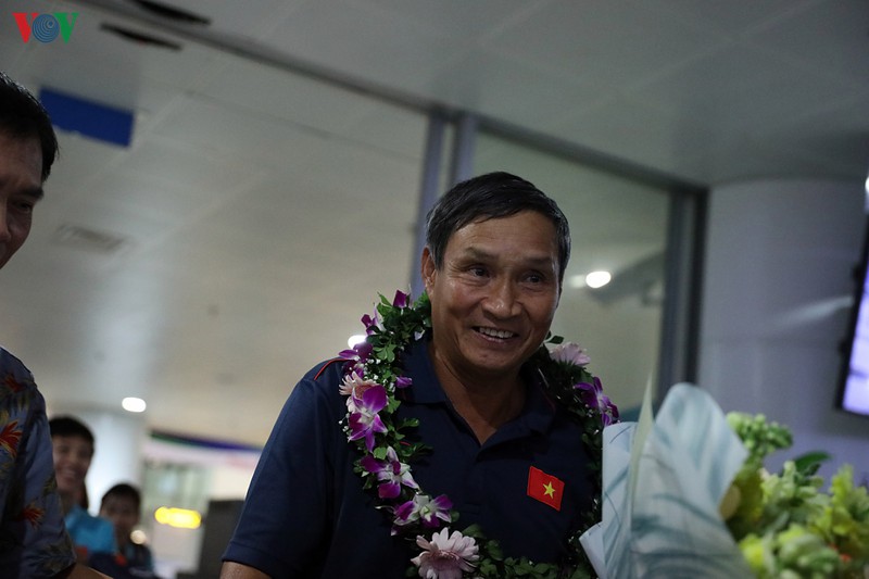 vo dich aff cup 2019 tren dat thai, dt nu viet nam han hoan ve nuoc  hinh 9