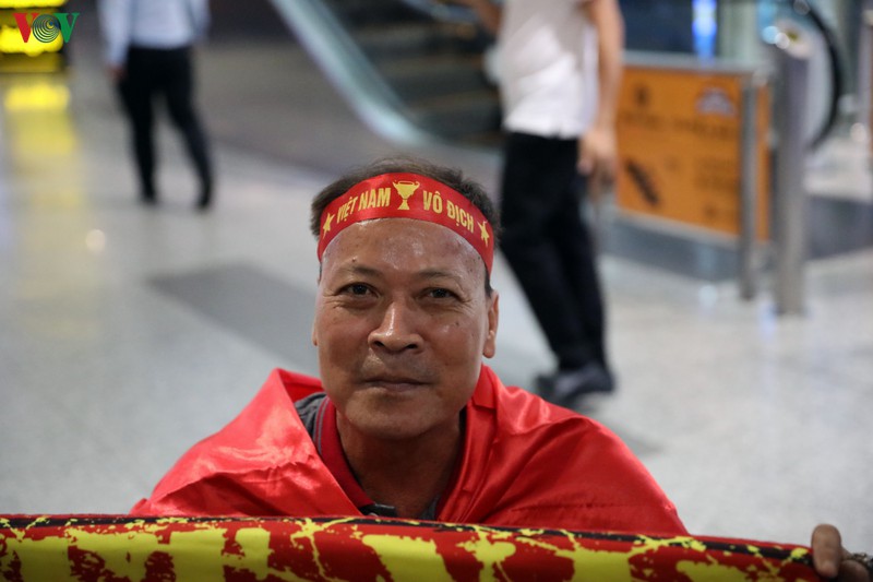 vo dich aff cup 2019 tren dat thai, dt nu viet nam han hoan ve nuoc  hinh 8