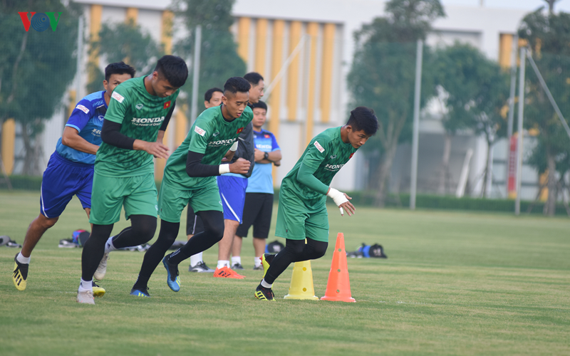 duc chinh va dan sao u22 viet nam bo hoi tai vi bai tap the luc hinh 2