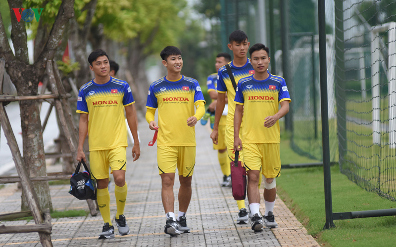 tro ly cua thay park ren quan duoi troi mua to, thai quy tap hang say hinh 1