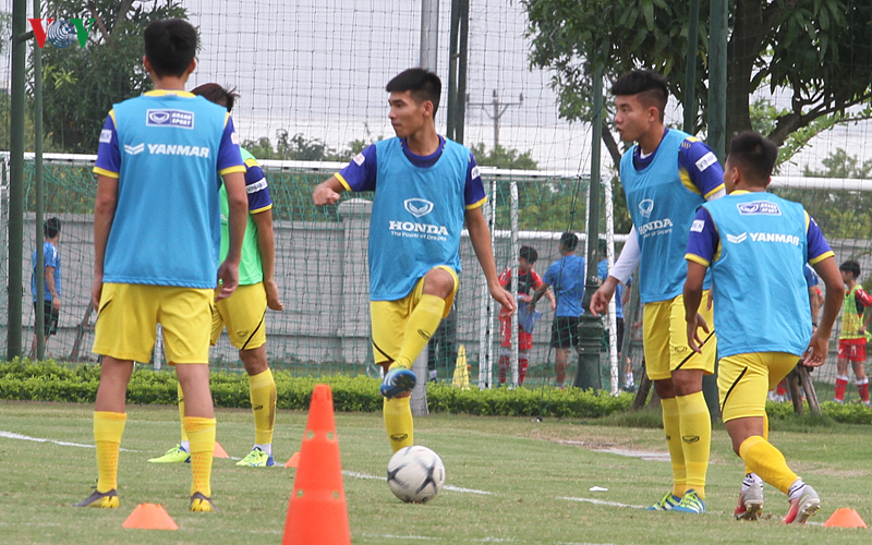thay park nhan tin du tu luc luong o buoi tap cuoi cua u22 viet nam hinh 7