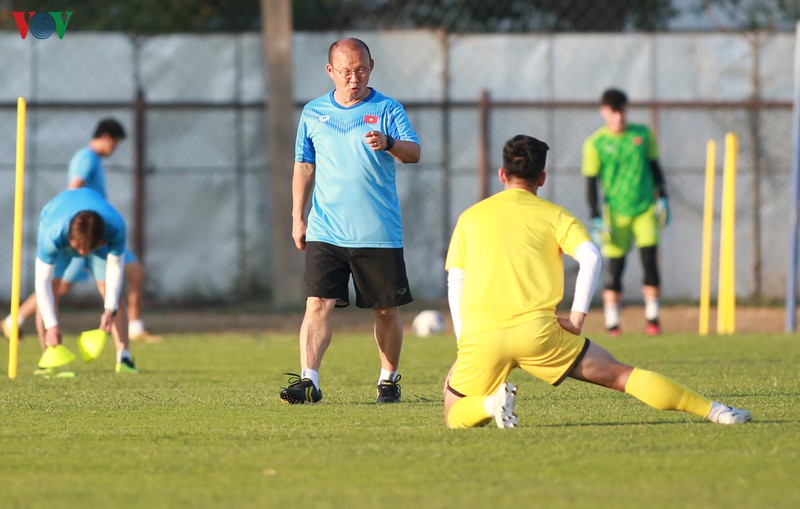 u23 viet nam bi "do tham" khi ren quan, hlv park khong hai long hinh 6