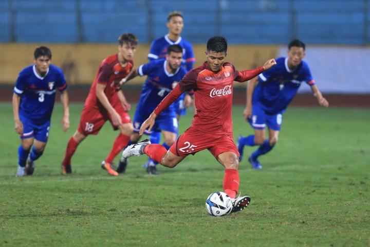 toan canh u23 viet nam 6-1 u23 dai bac trung hoa: de...nhu da tap hinh 8