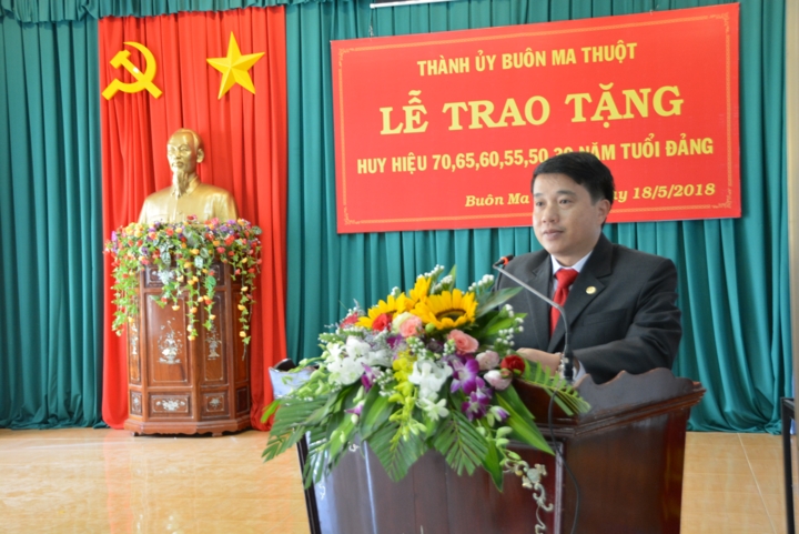 tan bi thu 7x cua dang uy khoi doanh nghiep trung uong la ai? hinh 8